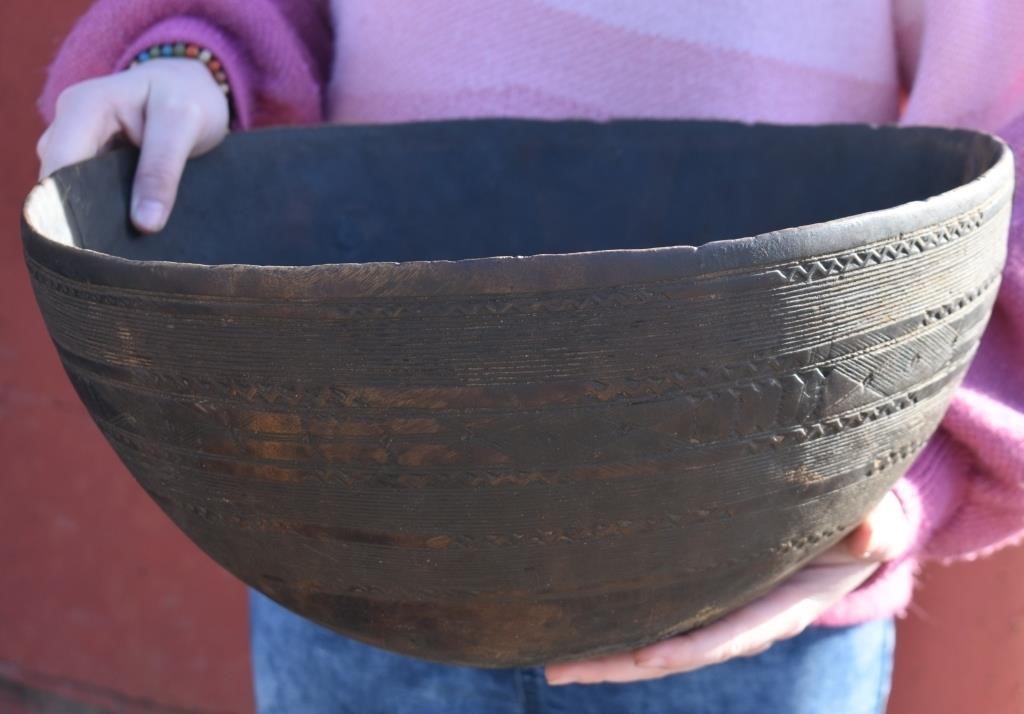 15 1/2" LARGE Highly Engraved Taureg Wooden Bowl -