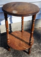 NW) Vintage Round End Table/Plant Stand