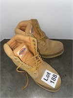 9 1/2 D BOOTS