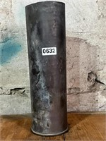 (1) LARGE BRASS ARTILLERY SHELL CASING