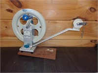 riviera downrigger with mounting plate fishing
