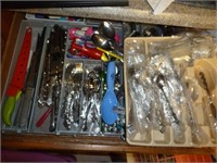 Flat Ware, Knives, Utensils - Contents of Drawer