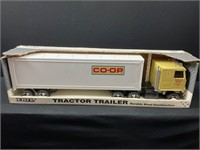 Ertl Tennessee Farmers CO-OP Tractor Trailer NOS