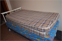 Twin bed w/ extra mattress
