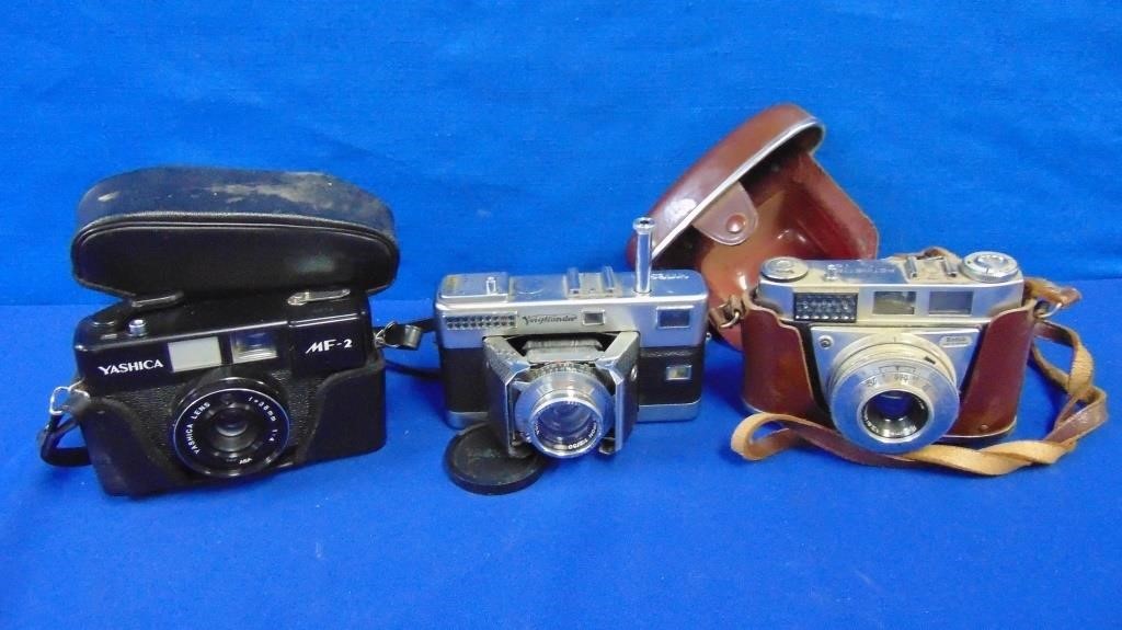 (3) Vintage Cameras German Voigtlander,