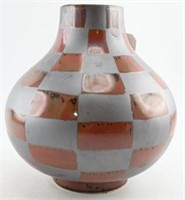 Designer pottery pattern glazed bulbous font