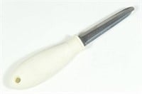 Eagle Claw White Handle Oyster Knife
