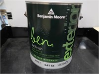 Benjamin Moore Flat Finish 100% Acrylic Premium