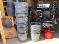 Approx 40 number 15 plastic planter pots