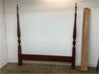 KINCAID 4 POST KING BED HEADBOARD AND FOOTBOARD