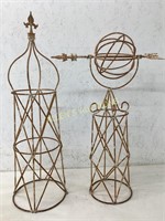 2 UNIQUE PIECES METAL LAWN ART