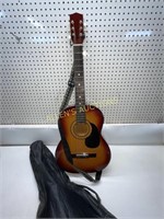 ACOUSTIC GUITAR AND CASE