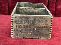 Capewell 25lb Horse Nails Box - Note