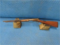 WINCHESTER 1906 PUMP RIFLE = .22 SHORT