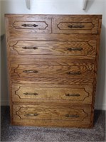 6 Drawer Oak Dresser 4ft tall x 3ft, wide x 18"