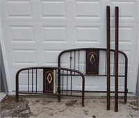 Vintage Metal Bedframe Single size