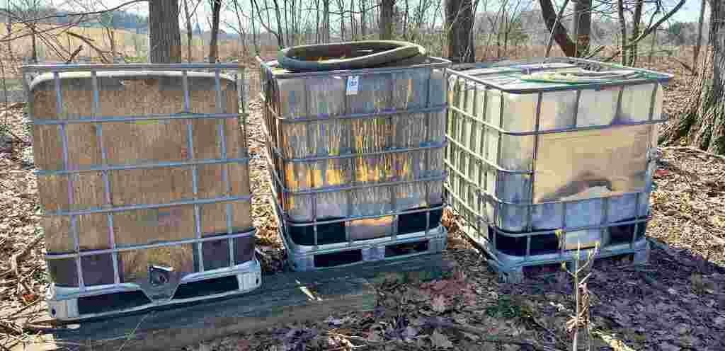 3 Cage Skid tanks