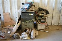 MISC LOT OF AUTO PARTS (UNKNOWN WORKING CONDITION)