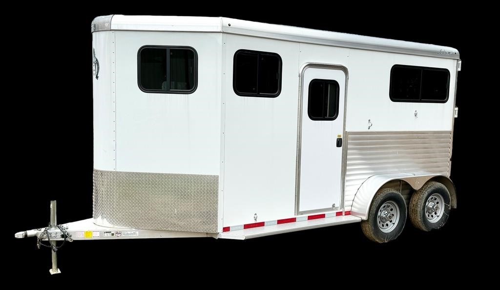 2022 Adam Julite 710AF-DR 2 horse trailer with