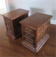 HEKMAN | A Pair of Mahogany End Tables