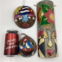 3 masques décoratifs en bois, peints main