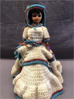 ANOTHER VINTAGE NATIVE AMERICAN INDIAN DOLL. 15