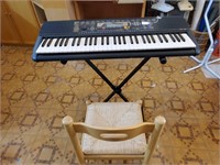Yamaha PSR-195 Keyboard And Stand
