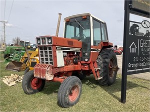 IH 986 Tractor