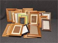 Picture frames- 5x7’s and 4x6’s