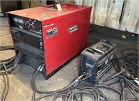 Lincoln Electric IdealArc DC600 welder with