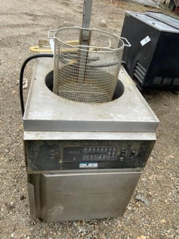 Giles Chicken Fryer, Commercial, Elec.,