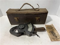 COLUMBIA ELECTRIC MFG TONG TESTER IN LEATHER CASE