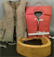 Box-Adult Fabric Flotation Vest Military? , Life