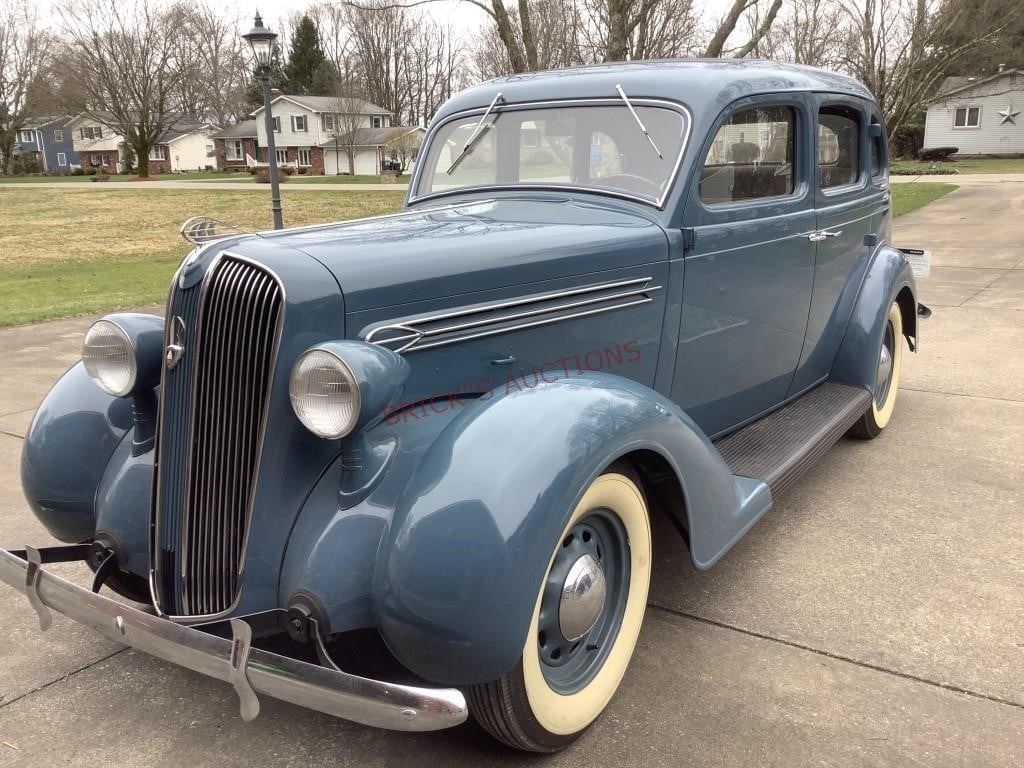 1936 Plymouth DeLuxe 4 Door Sedan