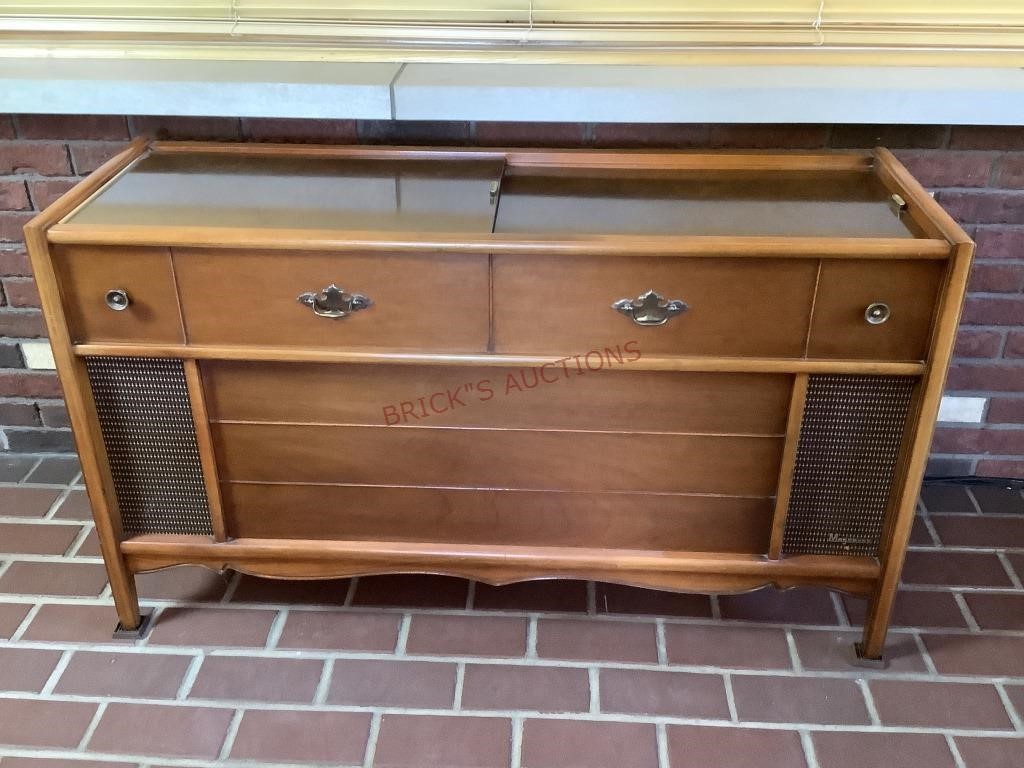 Vintage Magnavox Stereophonic