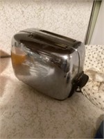 General Electric two slice toaster