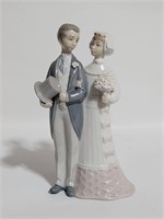 VINTAGE LLADRO PORCELIAN WEDDING COUPLE