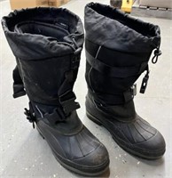 Pair of Baffin Size 12R Winter Boots