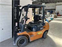 Toyota 42-7FG25 2.5 Tonne  LPG Forklift (5832Hrs)