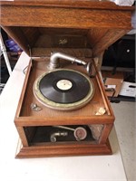 Antique Pathe' Phonograph Model 60 w/ Extra Parts