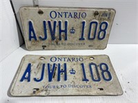2 Ontario license plates