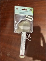 GAME POOL THERMOMETER RETAIL $19