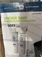 GE UNDER-SINK WATER FILTRATION SYSTEM RETAIL $129