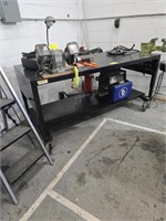 METAL WORK BENCH ON CASTERS