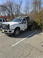 2011 FORD F350 DUMP TRUCK  GAS