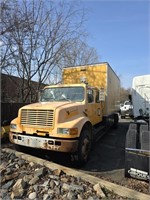 1993 INTERNATIONAL  DT466 41674 LOW MILES .