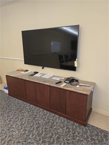 SAMSUNG  TV ,AND MOUNT APPROX  75 "