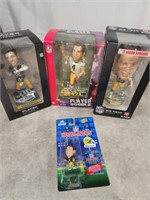 Aaron Rodgers, Brett Favre action figures and