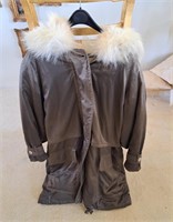 Dino Valiano fur lined coat. (38) Length 27".