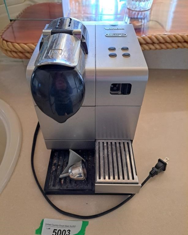 Delonghi Nespresso machine